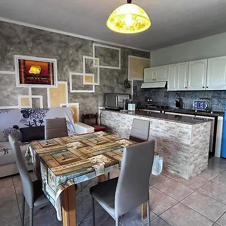 Borgo San Teodoro 2 *